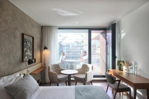 Deluxe Double or Twin Room with Balcony room in Lux Lisboa Park