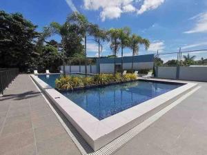 Lovely Studio Type Condo - fully furnished