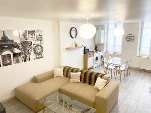 Appartements APPARTEMENT CHALEUREUX Wifi et parking gratuit : photos des chambres