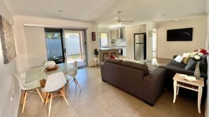 Home away from home - Modern luxury in central Bundaberg