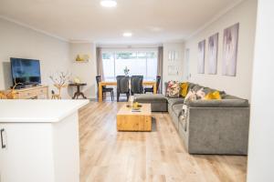 Plettenberg Bay Unit 2 Greenpoint Mews Apartment with Backup Power