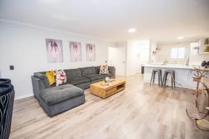 Two Greenpoint Mews with back up power for loadshedding - Beacon Island Estate