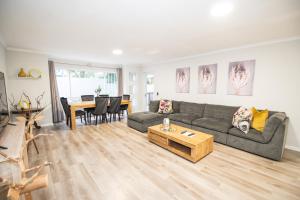 Plettenberg Bay Unit 2 Greenpoint Mews Apartment with Backup Power