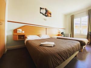 Hotels Hotel Le Midi Clermont-Cournon : photos des chambres