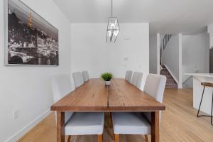 Kensington Calgary House 3BR 20 Min to Downtown