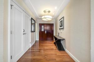 Presidential Penthouse Suite