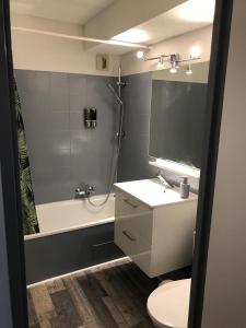Appartements Residence La Miougrano Frejus plage : photos des chambres