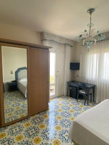 Double Room with Garden View room in Hotel La Badia