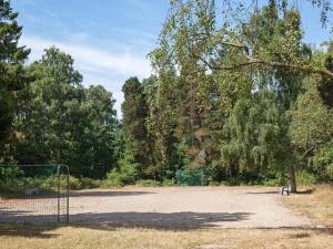 Home in a holiday park in Væggerløse
