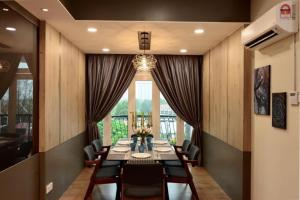 Designer Suite Apartment Seaview 10pax Families Suite