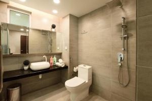 Designer Suite Apartment Seaview 10pax Families Suite