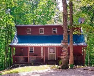Trailseeker Cabin w King Bed Hot Tub at Red River Gorge Natural Bridge - High Falls