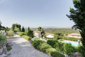 Villa élégante à Fréjus, Piscine
