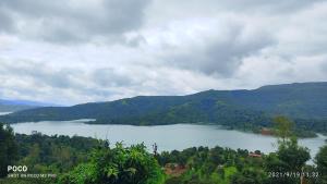 NANDANVAN TENT & RESORT TAPOLA