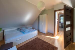 Domek nad jeziorem Kaszuby