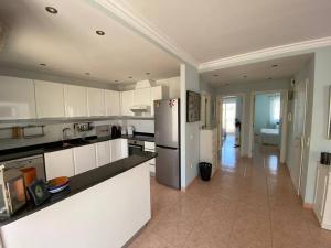 Perfect family holiday! Modern penthouse in Dénia only 200 m to the beach!