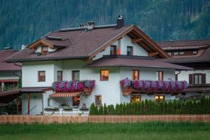 Appartement Stefan - 3hvězdičkové hotely ve městě Zell am Ziller