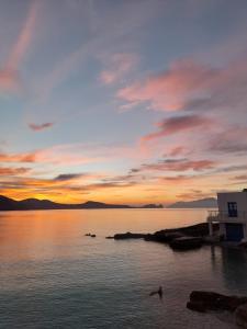 Milos By The - Sea Seafront House