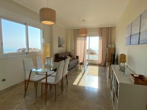 Grand and luxurious duplex with large terrace and amazing sea views