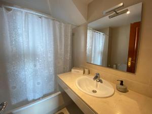 Grand and luxurious duplex with large terrace and amazing sea views