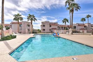 Extended Arizona Getaway with Pool Access!