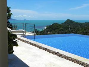 obrázek - 3 bedrooms villa at Tambon Mae Nam 500 m away from the beach with sea view private pool and furnished terrace