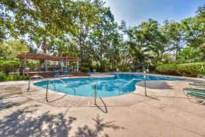 272 Turnberry Village