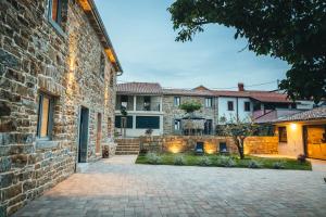 Roner Resort 