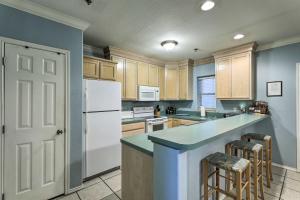 South Padre Island Condo Pool and Beach Access