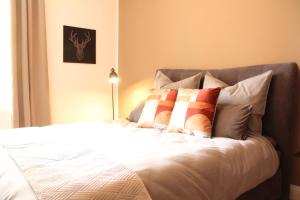 zentrales NewYork-Designapartment mit 2 Betten nahe Messe l Flughafen