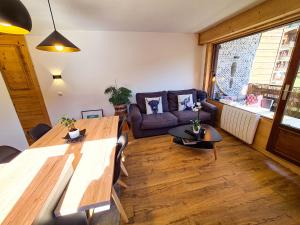 Appartements Appt Tournette - Centre Village, Vue Montagne - AravisTour : photos des chambres