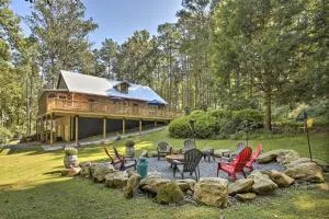 Serene Mableton Cabin - 13 Mi to Downtown Atlanta! - 马布勒顿