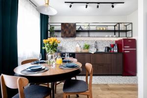 Praia Apartments - 200 m do Plaży Apartament z balkonem i widokiem