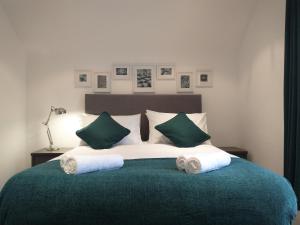 ChiPad Duo - Comfy House with Garden and Parking