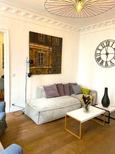 Appartements Real Parisian apartment with 2 bedrooms and AC : photos des chambres