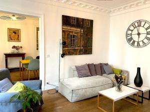 Appartements Real Parisian apartment with 2 bedrooms and AC : photos des chambres