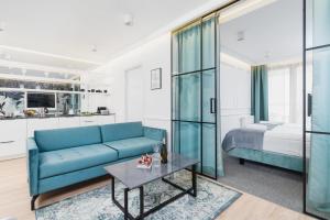 Riva Verona Apartment by Renters Prestige