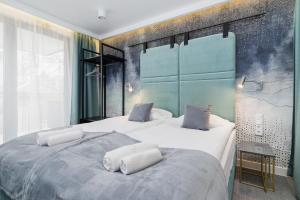 Riva Verona Apartment by Renters Prestige