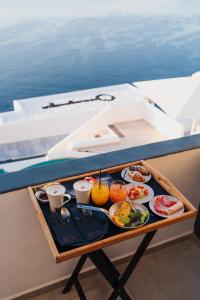  Maisonette Suite with Outdoor Hot Tub & Caldera View room in Santorini Secret Premium