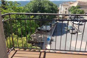 Callian: lumineux duplex avec terrasse et vue