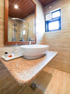 Boros Resorts Binsar