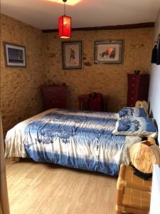 B&B / Chambres d'hotes La Grange de Langlade : Chambre Double - Vue sur Jardin