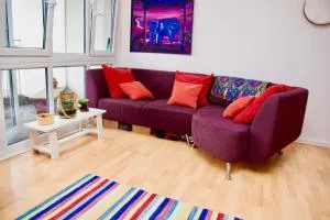 Lovely 2 Bedroom Apartment with Balcony and Sea views - 布莱顿霍夫