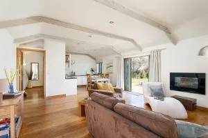 The Granary at Cornish Barn Holidays - Perranwell