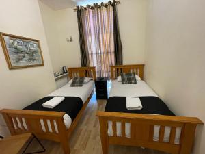 Twin Room with Bathroom room in Kings Cross Hotel London