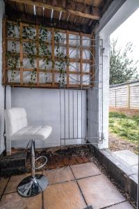 Cosy flat in Free Parking Area, Next to Bus Stop