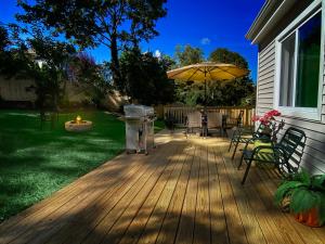 New Stylish Beach Home near Stamford DowntownCove Beach 40 min to NYC