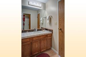 Bear Claw 516 - Ski-in Ski-out Condo!
