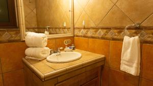 Castillo San Carlos Lomas de Cocoyoc con Cancha de Padel 16Huespedes