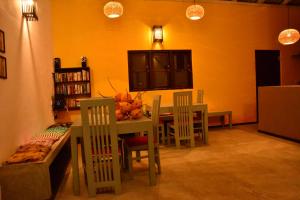 VIEW guesthouse & bistro at goyambokka
